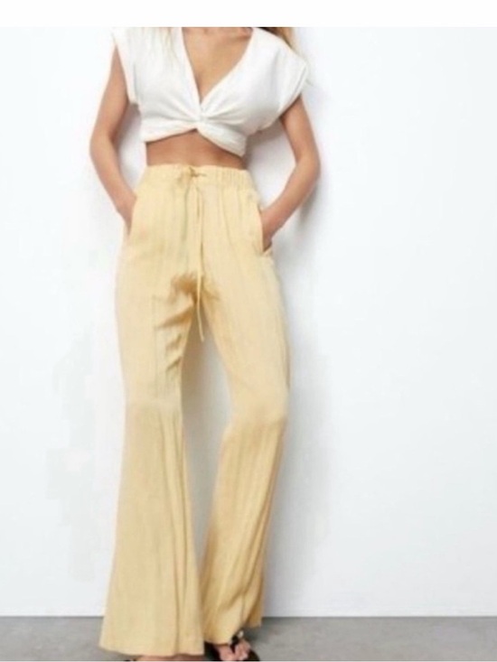 Zara Pants - Zara Butter Yellow Wide Leg pant s XL